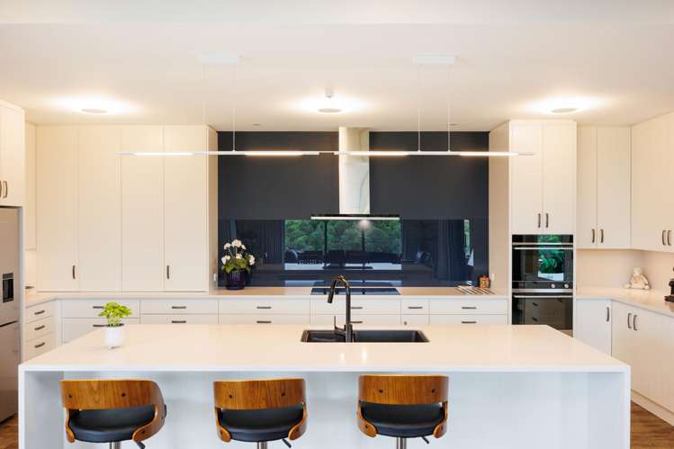 10 Coutts Way Fitzherbert_16