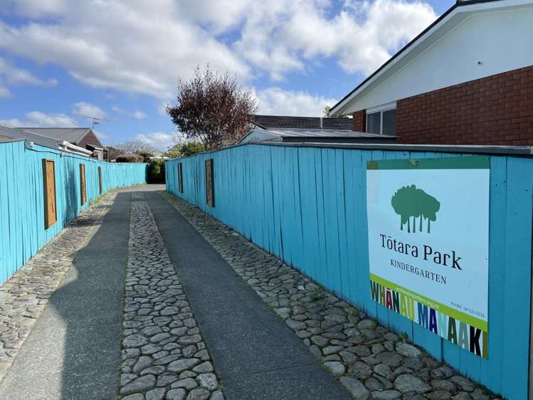 1/9 Denver Grove Totara Park_10