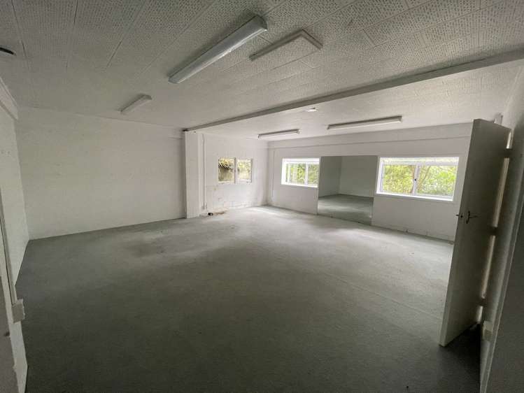 27 Saint Peters Street Northcote_11