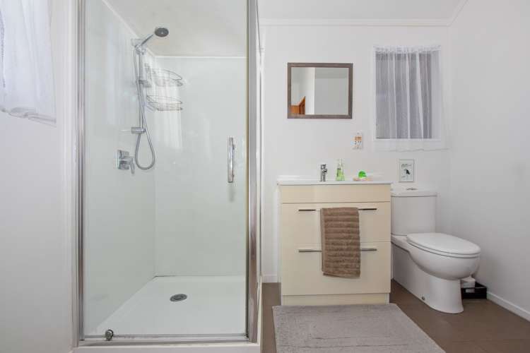 1309 Whangaparaoa Road Army Bay_22