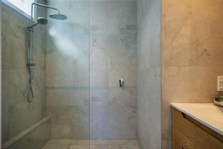 1 Highland Road Mount Albert_11