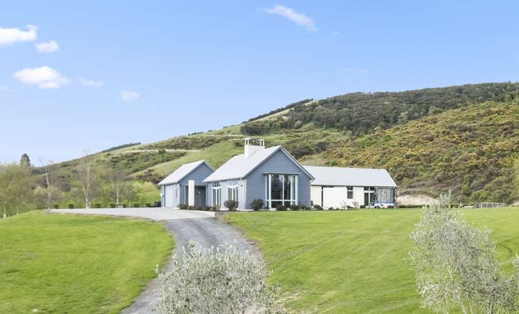 412 Outram-Mosgiel Highway_0