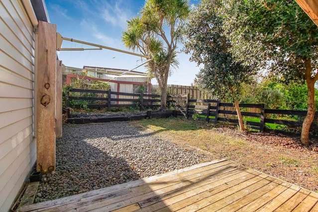 26 Sorrel Crescent Bucklands Beach_4