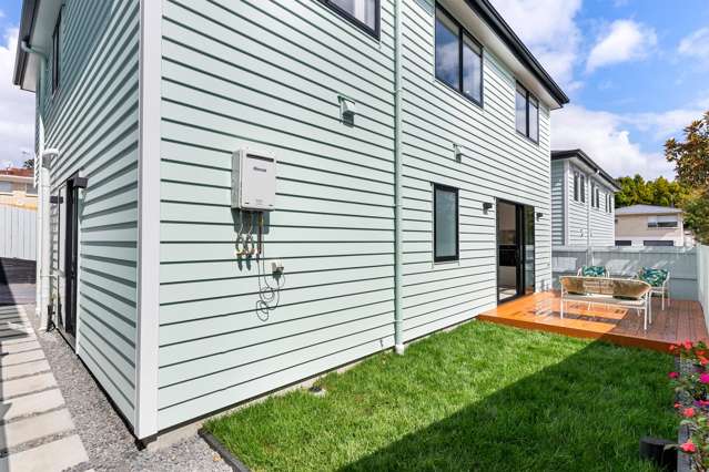 17B Kathleen Street Totara Vale_1