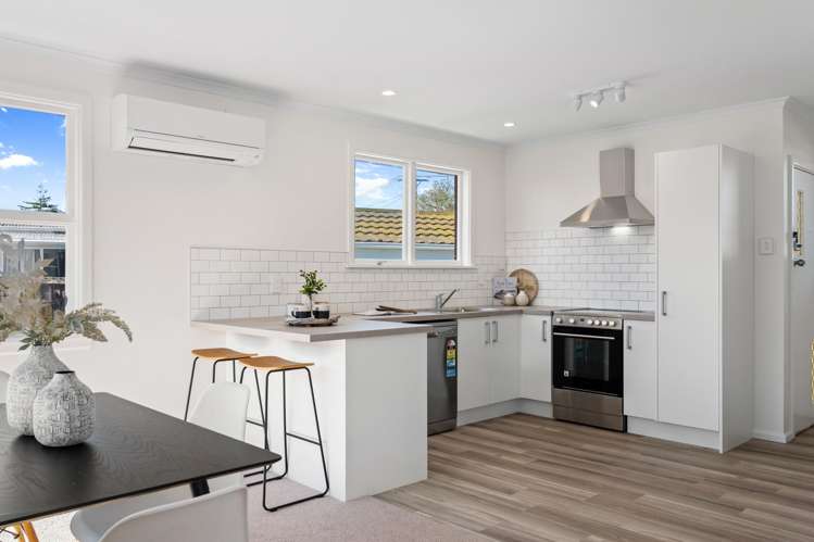 2 Freebairn Street Redwood_9