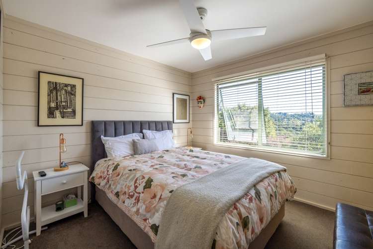 8 Whakarite Road Ostend_10