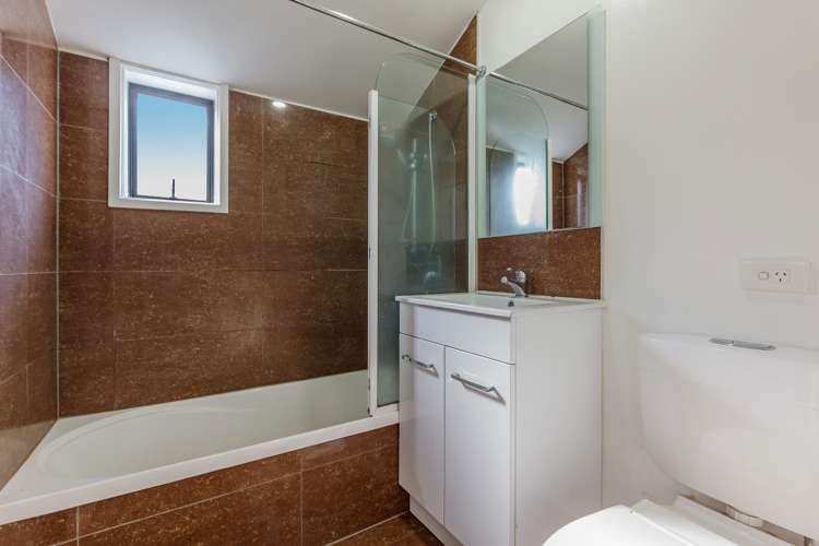 20/10 John Jennings Drive Oteha_15