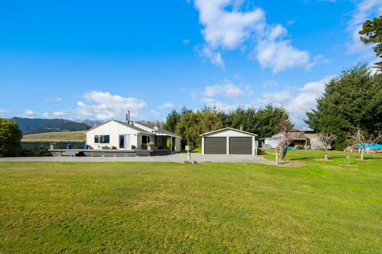 22 Saltwater Lane Wairau Valley_13