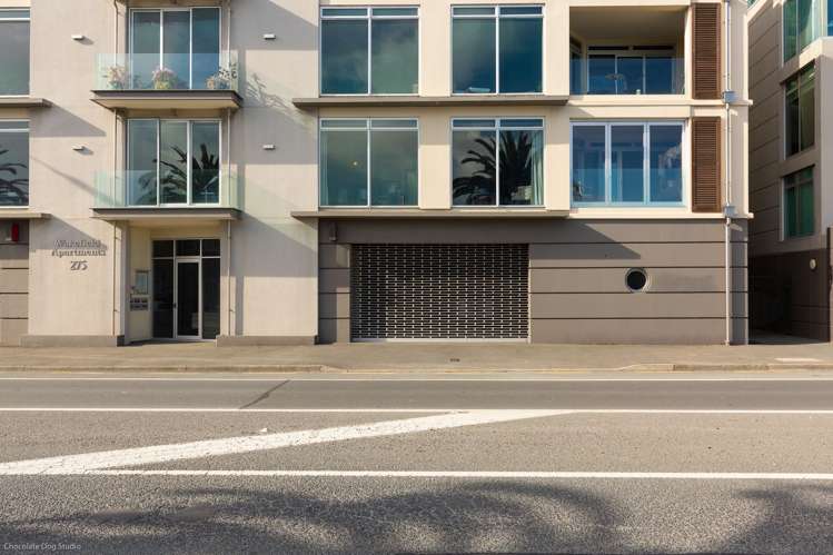 2/275 Wakefield Quay Stepneyville_17