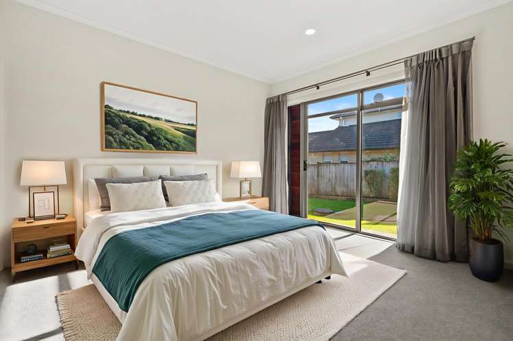 49 Intrepid Crescent Beachlands_17