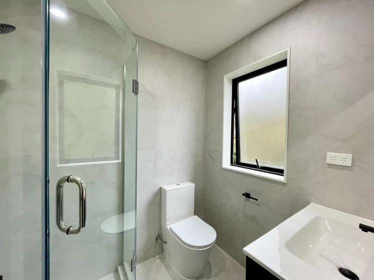 6/7 Broadview Place Howick_8