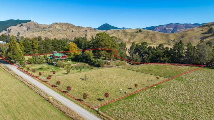 834 Avondale Road Waihopai Valley_34