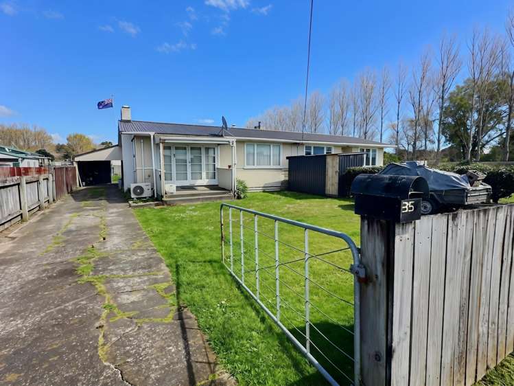 35 & 35A Strange Street Waitara_9