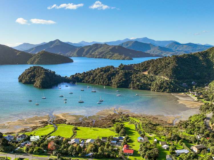 12 Brough Place Anakiwa and Surrounds_7