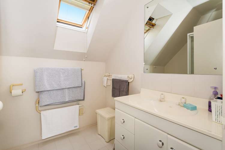 1/140a East Coast Road Forrest Hill_22