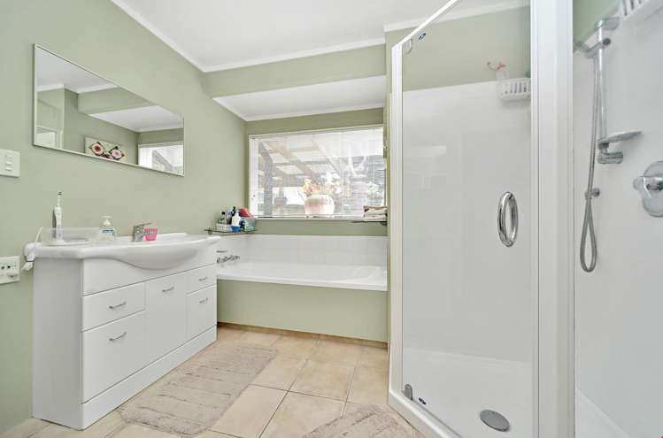 35 Nyssa Place Totara Heights_16