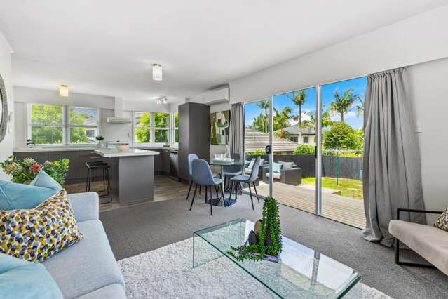 2/111 Hobsonville Road West Harbour_1