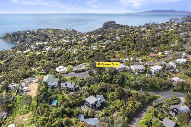 88 Queens Drive Oneroa_36