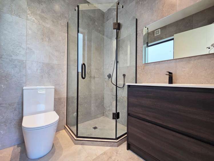 2/3 Sloane Street Glen Innes_16