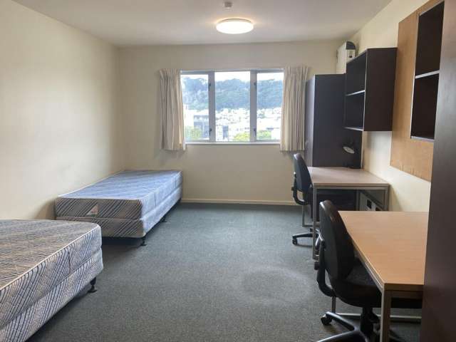 503/12 Martin Square 2185_2