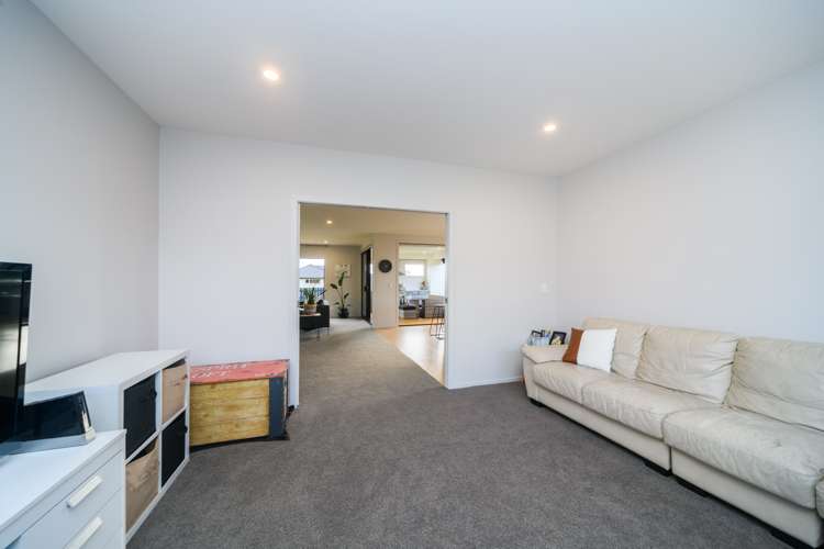 7 Mahi Grove Feilding_20