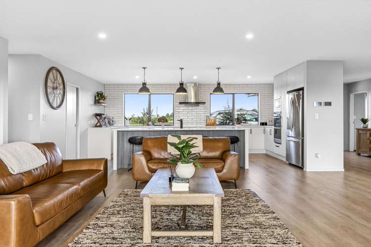 194 Lake Road Okoroire_6