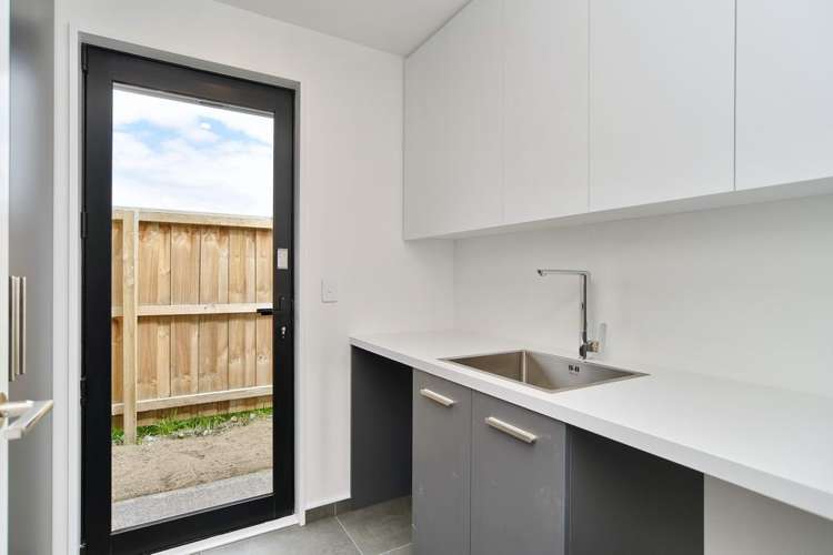 21 Malaga Crescent Harewood_21