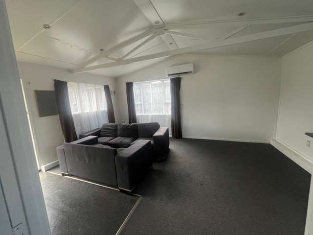 2/9 Stewart Place Otara_2