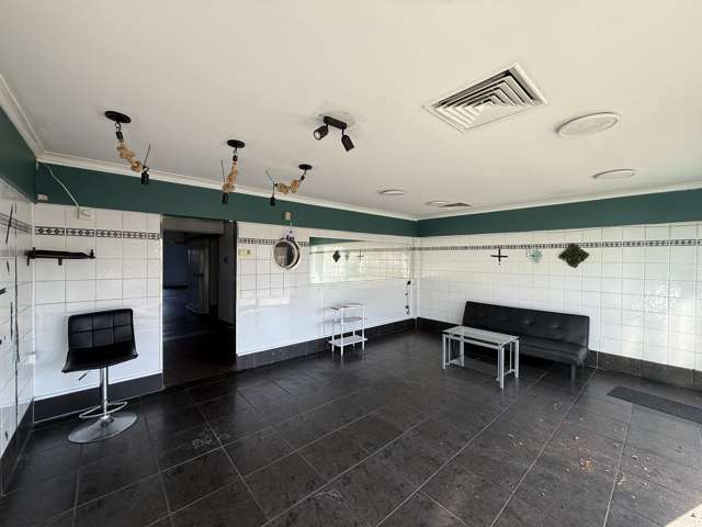 Shop 1/5 Memorial Avenue Fendalton_3