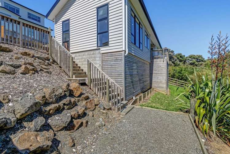 63 Pacific Heights Road Orewa_18