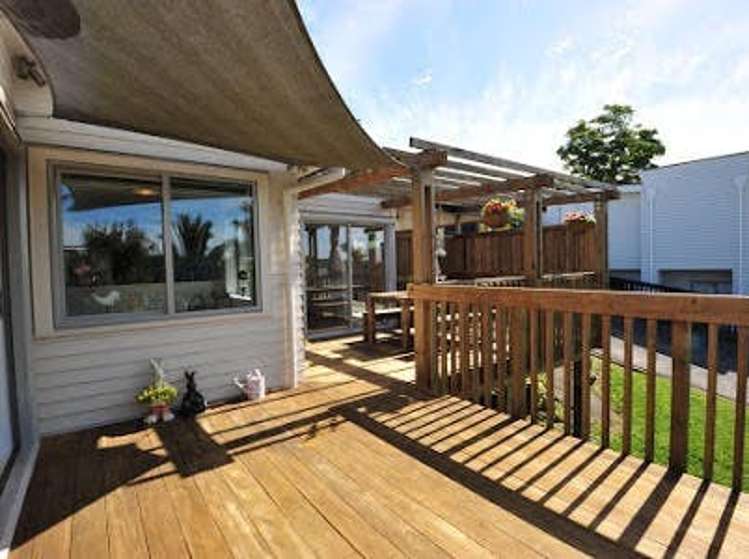 24 Kiteroa Terrace Rothesay Bay_11