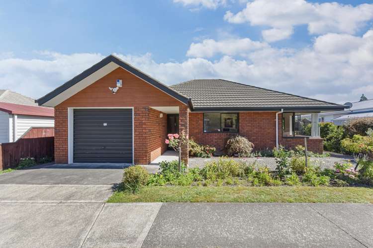 36 Willow Avenue Stoke_18