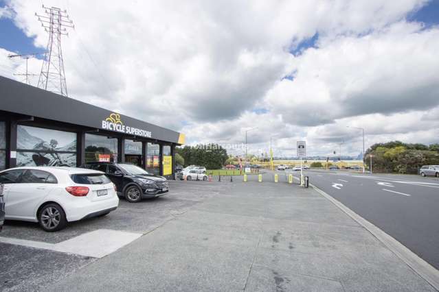 72 Barrys Point Road Takapuna_1