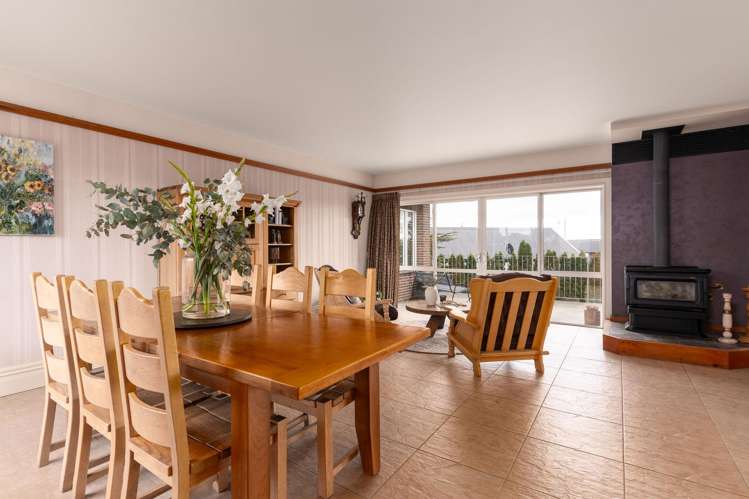 7 Nederland Avenue Burwood_12