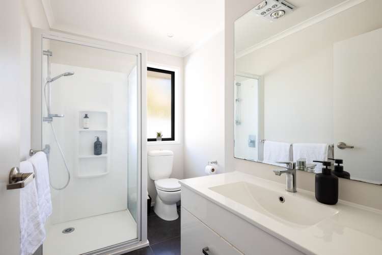 43 Magnolia Drive Westown_20