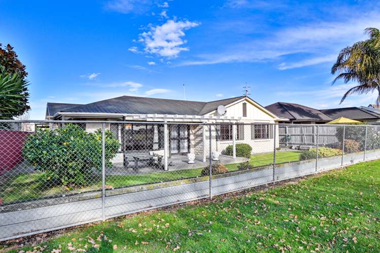 914 Willowpark Road North Mayfair_3