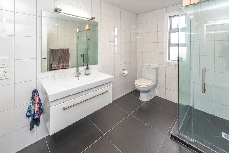 9 Lithgow Drive Otamatea_15