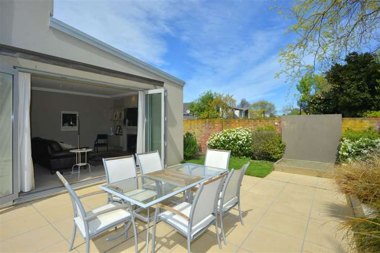 27 Stratford Street Merivale_17