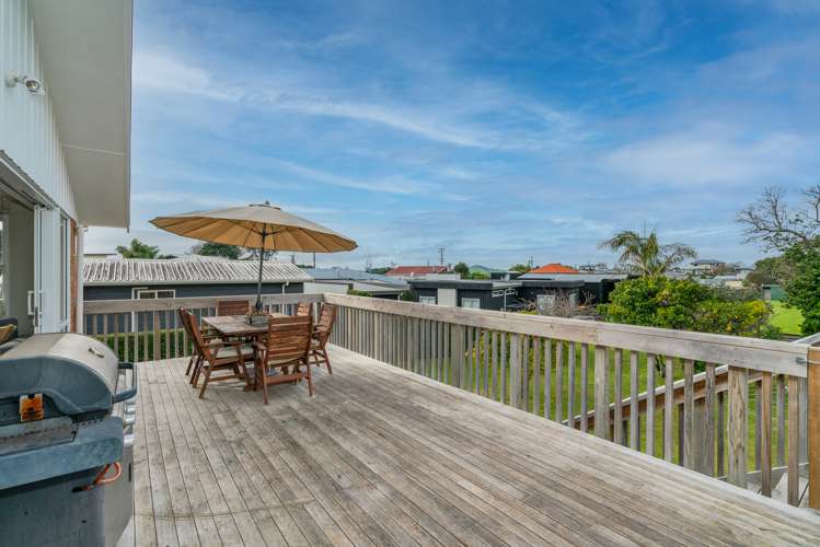 1 The Crescent Waihi Beach_19
