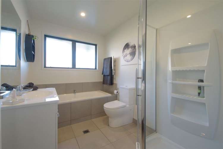 7 Oxfordshire Avenue Lower Shotover_8