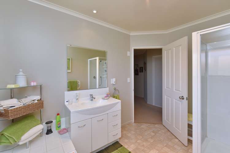 12 Croftwood Lane Harewood_12