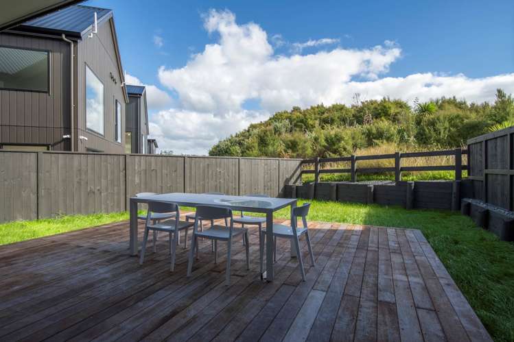 19 Humenga Place Long Bay_9