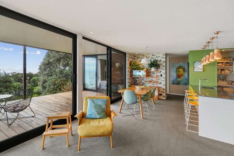 1833 East Coast Road Whakatiwai_15