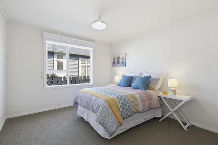 94 Kauri Street Miramar_8