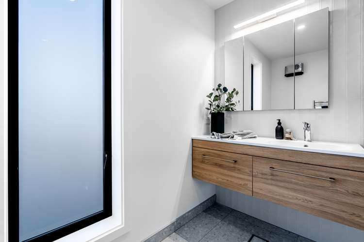 56 King Street Windsor_21