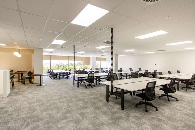 TB/1 The Strand Takapuna_1