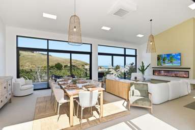 12A Mowhanau Drive_2