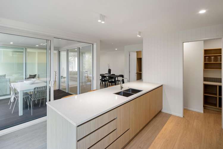 1/2 Woodstock Road_5