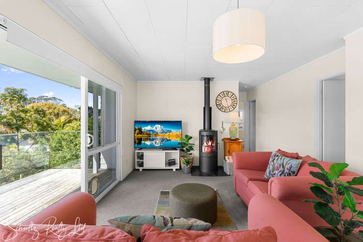 2 Cliff Street Paparoa_13