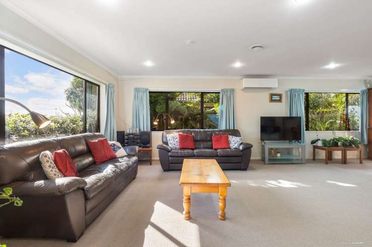 15 Wroxton Place Waiuku_5